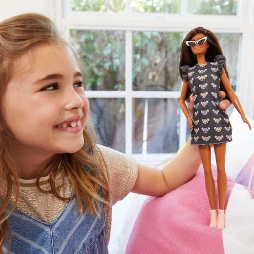 Barbie - Muñeca Fashionista - Vestido De Ratones - Imagen 7